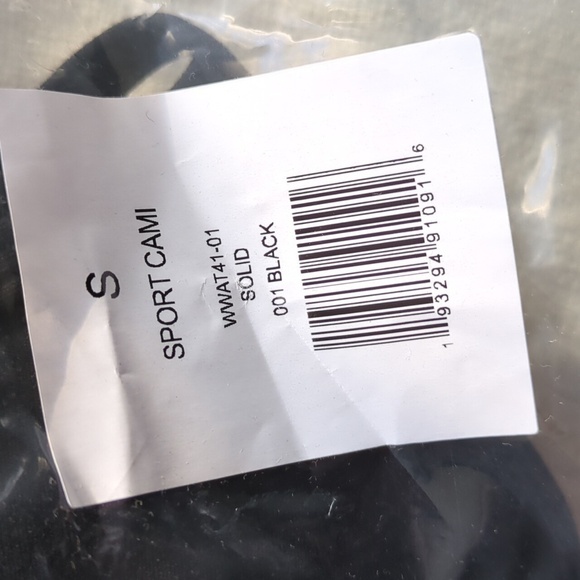 WEWOREWHAT Black Sports Cami Built in Shelf Bra NEW Size S - Picture 4 of 5